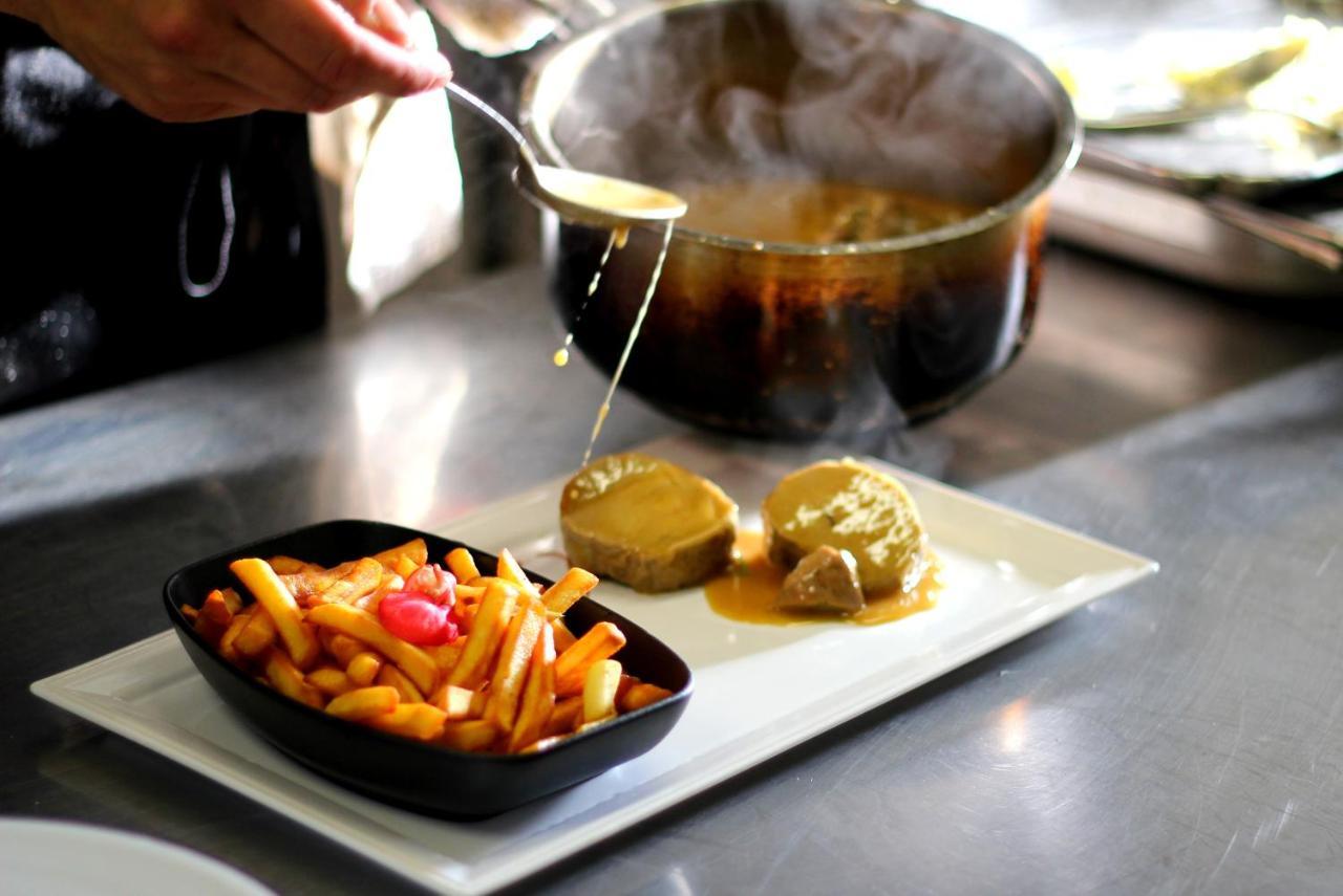 Logis Hotel Restaurant & Pizzeria Vuillot Cuiseaux Екстер'єр фото
